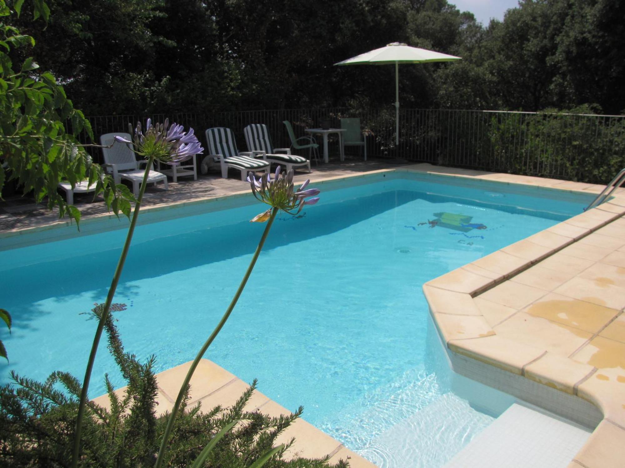 Domaine Du Bois Gite Bleuette Galargues ภายนอก รูปภาพ