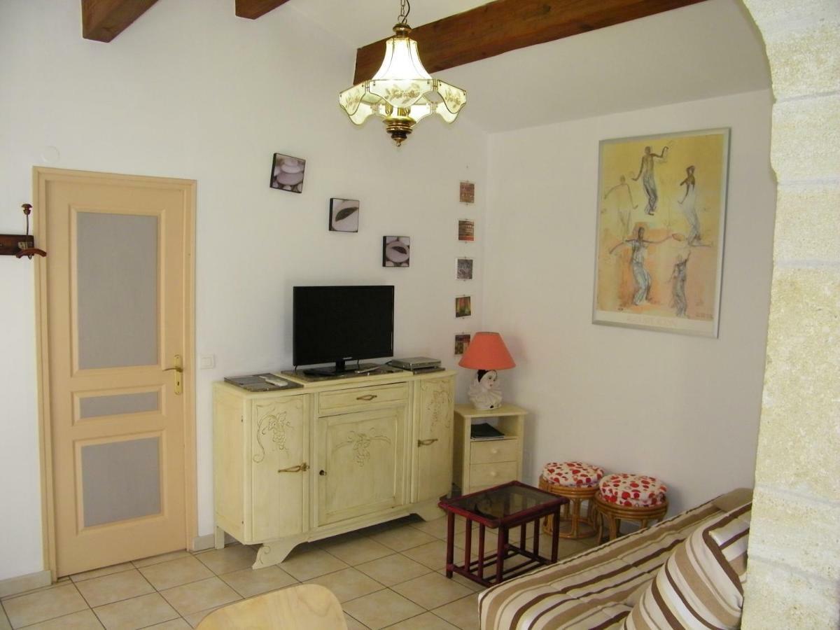 Domaine Du Bois Gite Bleuette Galargues ภายนอก รูปภาพ